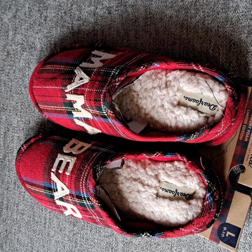 Dearfoam Mama Bear Slippers Memory Foam L 9-10 - Picture 3 of 3